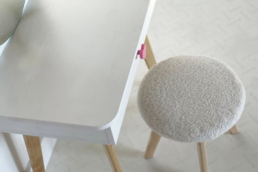 Детский стол со стульчиками Единорожка MK-0020 Белое дерево/белый (плюш)