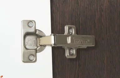 Шкаф для одежды с полками и штангой Катрин 92.15 Дуб венге Белый песок Браун вуд