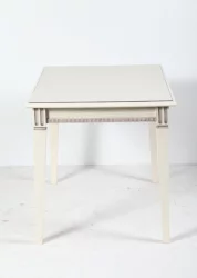 Стол из массива дерева Фаворит-2 (1,1м) тон 2 с коричневой патиной Бананы