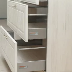 Стол кухонный (3 ящика с системой плавного закрывания) Тиффани 19.90