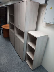 Шкаф высокий закрытый с нишей Twin 16.16.151 Дуб Сантана светлый