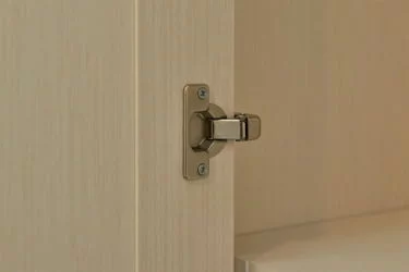 Модульный шкаф в гостиную Марлен 480 Кремовый белый Патина