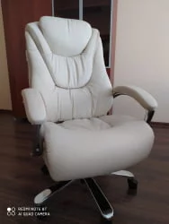 Кресло руководителя Riva 9373 Бежевый