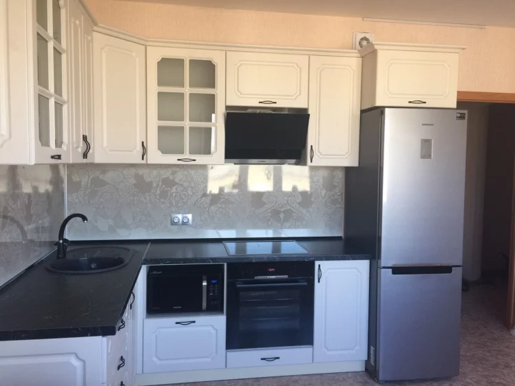 Глянцевый фартук (КОМПОЗИТ) KM 37_3