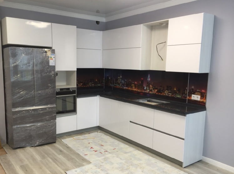 Глянцевый фартук (КОМПОЗИТ) KM 24_1