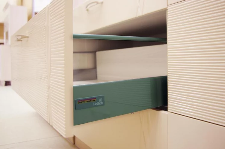 Кухонный гарнитур прямой (3200 мм) Софи-22 Набор 3 Дуб кобург Магнолия глянец_7