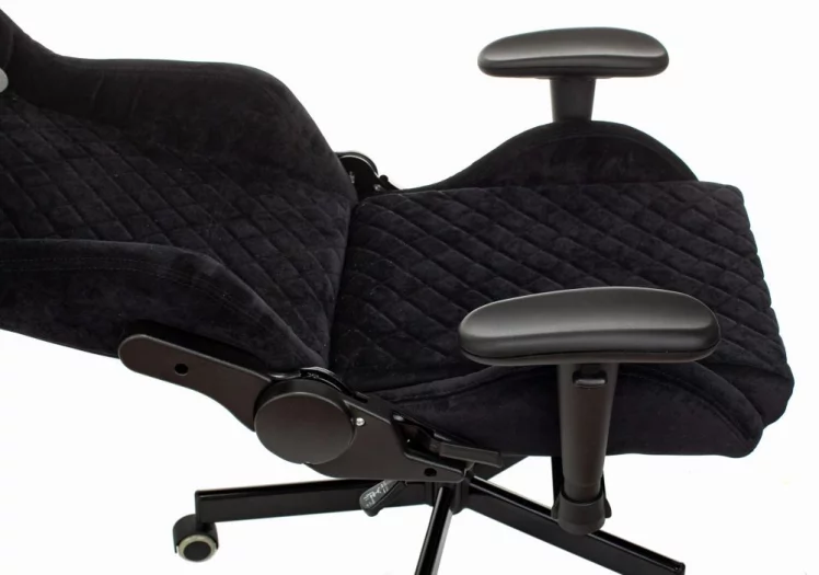 Геймерское кресло Knight Outrider LTD_7