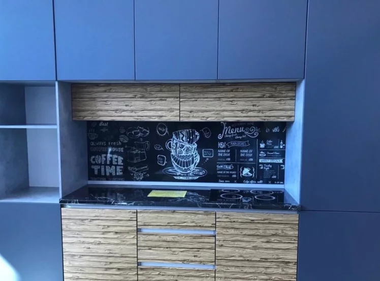 Глянцевый фартук (КОМПОЗИТ) KM 33_7