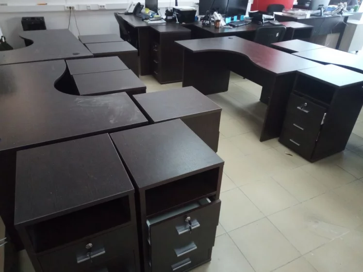 Стол эргономичный правый TRD29625301 Темный дуб_5