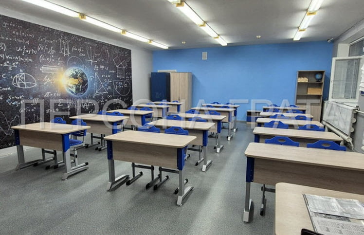 Парта двухместная Де Гласси Н (рост 3-5)  ЛДСП Бук/ Металл Серый+Синий_1