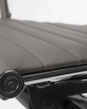 Офисное кресло для руководителей DOBRIN CLARK Серый_9