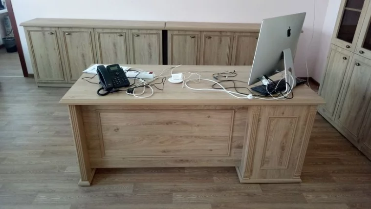 Стол для руководителя RDT 188(L) Дуб Девон_1