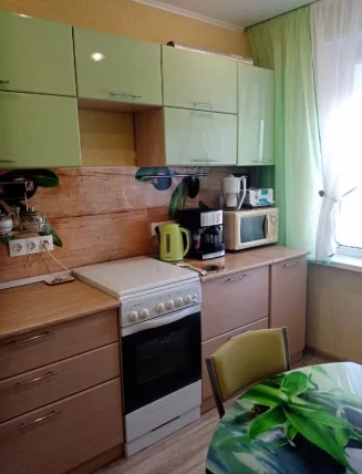 Глянцевый фартук (КОМПОЗИТ) KM 52_1